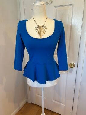 Bebe Blue Women's Peplum Scoop Neck Top